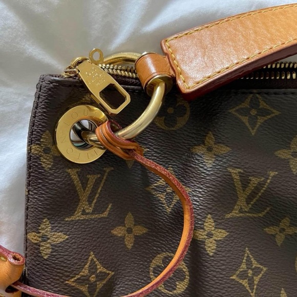 LOUIS VUITTON BERRI MM MNG - Picture 2 of 11